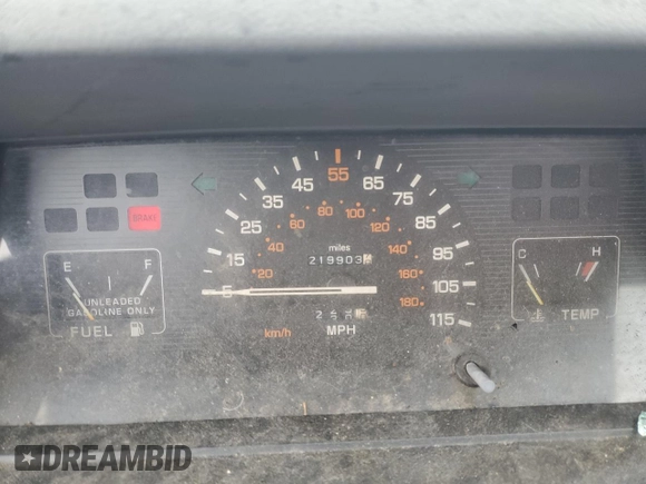 1991 Mitsubishi Mighty Max z VIN JA7FL24W2MP026041, wystawiony jako Copart lot #79159244 z przebiegiem 219 903 mil mil oraz Szkoda całkowita • Salvage title. Historia ofert i sprzedaży dostępna na DreamBid. Obrazek 9.