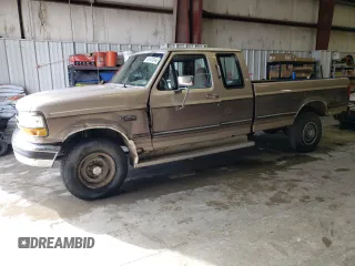 1992 Ford F-250 with VIN 1FTHX26MXNKA05058, listed as a Copart auction lot 46181044 with 200,145 mi miles and Salvage Title. Bid and sale history available at carsss.com. Image 1.