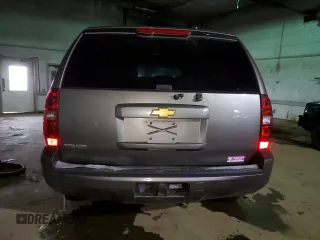 2013 Chevrolet Tahoe LS with VIN 1GNSCAE02DR126495, listed as a Copart auction lot 45039555 with 223,694 mi miles and Clean title. Bid and sale history available at DreamBid. Image 6.