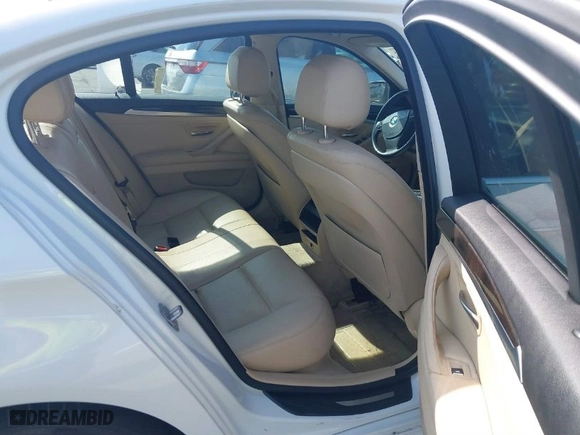 2014 BMW 5 Series 528i with VIN WBA5A5C56ED511751, listed as a IAAI auction lot 41450792 with 134,218 mi miles. Bid and sale history available at carsss.com. Image 8.
