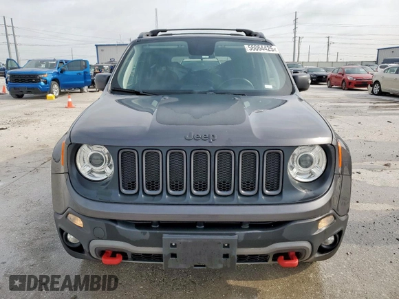 2018 Jeep Renegade Trailhawk z VIN ZACCJBCB1JPJ02192, wystawiony jako Copart lot #56064425 z przebiegiem 75 701 mil mil oraz Szkoda całkowita • Salvage title. Historia ofert i sprzedaży dostępna na DreamBid. Obrazek 5.