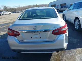 2018 Nissan Altima 2.5 SL with VIN 1N4AL3APXJC213097, listed as a IAAI auction lot 41232640 with 155,969 mi miles. Bid and sale history available at carsss.com. Image 17.