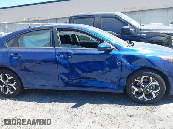 2021 Kia Forte LXS with VIN 3KPF24AD6ME278962, listed as a IAAI auction lot 42412267 with 38,158 mi miles and . Bid and sale history available at DreamBid. Image 14.
