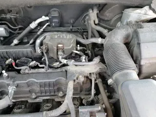2018 Hyundai Santa Fe 2.4L с VIN 5NMZT3LB1JH089446, выставлен на аукционе Copart как лот 87306895 с пробегом 95 904 миль миль и Списание • Salvage title. История ставок и продаж доступна на DreamBid. Изображение 14.