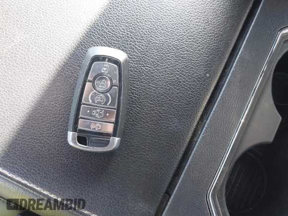 2021 Ford Expedition Max Limited с VIN 1FMJK1KT1MEA08835, выставлен на аукционе IAAI как лот 40231802 с пробегом 57 414 миль миль и . История ставок и продаж доступна на DreamBid. Изображение 11.