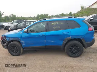 2019 Jeep Cherokee Trailhawk Elite with VIN 1C4PJMBN9KD258508, listed as a IAAI auction lot 42389006 with 106,480 mi miles and . Bid and sale history available at DreamBid. Image 14.