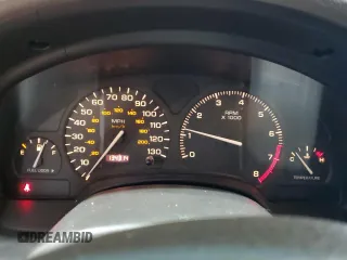 2002 Saturn LS z VIN 1G8JU54F22Y577454, wystawiony jako Copart lot #55771555 z przebiegiem 134 314 mil mil oraz Szkody całkowita. Historia ofert i sprzedaży dostępna na DreamBid. Obrazek 9.