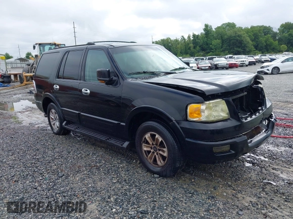 2003 Ford Expedition Eddie Bauer z VIN 1FMPU17L33LA92471, wystawiony jako IAAI lot #42628785 z przebiegiem 238 457 mil mil oraz . Historia ofert i sprzedaży dostępna na DreamBid. Obrazek 1.