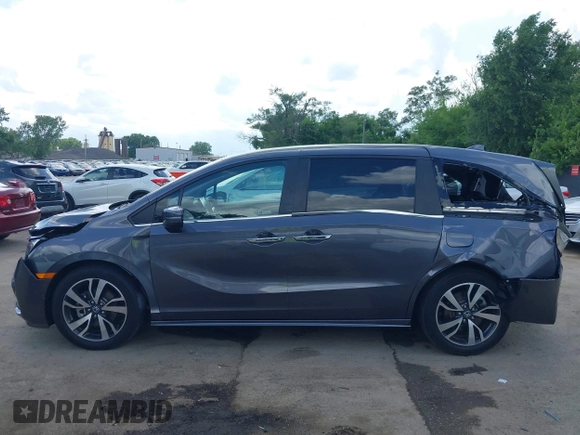 2022 Honda Odyssey Touring with VIN 5FNRL6H89NB008814, listed as a IAAI auction lot 42597738 with 49,933 mi miles and . Bid and sale history available at DreamBid. Image 14.