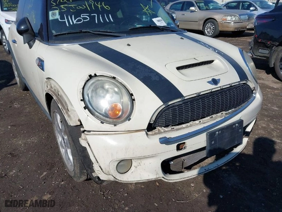 2008 MINI Cooper Hardtop S with VIN WMWMF73578TV35477, listed as a IAAI auction lot 41657111 with 999,999 mi miles. Bid and sale history available at carsss.com. Image 6.