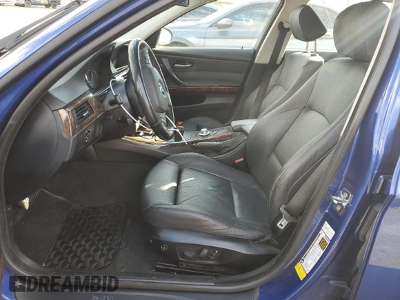 2008 BMW 3 Series 328xi с VIN WBAVT73558FZ37347, выставлен на аукционе Copart как лот 76842684 с пробегом 161 312 миль миль и Списание • Salvage title. История ставок и продаж доступна на DreamBid. Изображение 7.