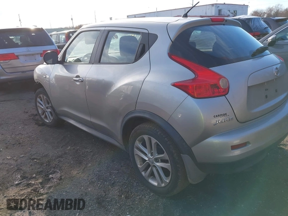 2011 Nissan Juke SL with VIN JN8AF5MV8BT023392, listed as a IAAI auction lot 40936252 with 1 mi miles. Bid and sale history available at carsss.com. Image 3.