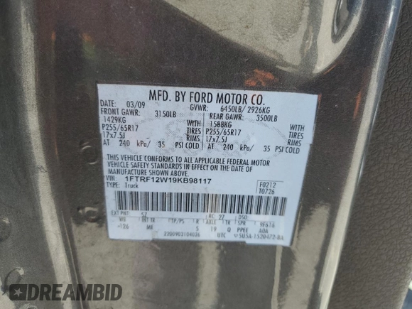 2009 Ford F-150 XL with VIN 1FTRF12W19KB98117, listed as a Copart auction lot 57605325 with 138,965 mi miles and Salvage title. Bid and sale history available at DreamBid. Image 12.