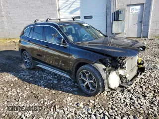 2018 BMW X1 xDrive28i with VIN WBXHT3C32J5F89399, listed as a Copart auction lot 52505945 with 63,677 mi miles and Salvage Title. Bid and sale history available at carsss.com. Image 4.
