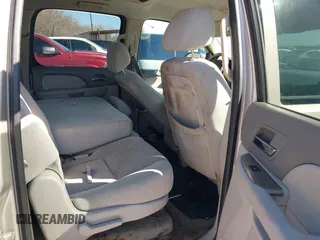 2007 Chevrolet Suburban LT with VIN 1GNFK16397R188641, listed as a IAAI auction lot 41476819 with 209,792 mi miles. Bid and sale history available at carsss.com. Image 8.