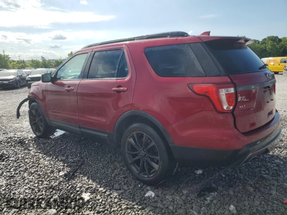 2017 Ford Explorer XLT z VIN 1FM5K7D88HGA84107, wystawiony jako Copart lot #57852825 z przebiegiem 106 997 mil mil oraz Szkoda całkowita • Salvage title. Historia ofert i sprzedaży dostępna na DreamBid. Obrazek 2.