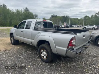 2010 Toyota Tacoma z VIN 5TEUU4EN8AZ748031, wystawiony jako Copart lot #57866505 z przebiegiem 293 983 mil mil oraz Czysty tytuł • Clean title. Historia ofert i sprzedaży dostępna na DreamBid. Obrazek 3.