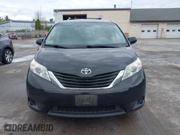 2014 Toyota Sienna LE AAS with VIN 5TDKK3DC0ES487830, listed as a IAAI auction lot 42216342 with 155,973 mi miles and . Bid and sale history available at carsss.com. Image 12.