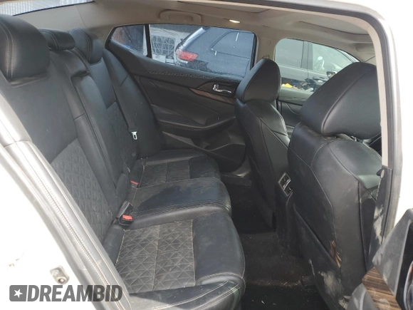 2017 Nissan Maxima Platinum with VIN 1N4AA6AP6HC367629, listed as a Copart auction lot 58747285 with 136,672 mi miles and Salvage title. Bid and sale history available at DreamBid. Image 10.