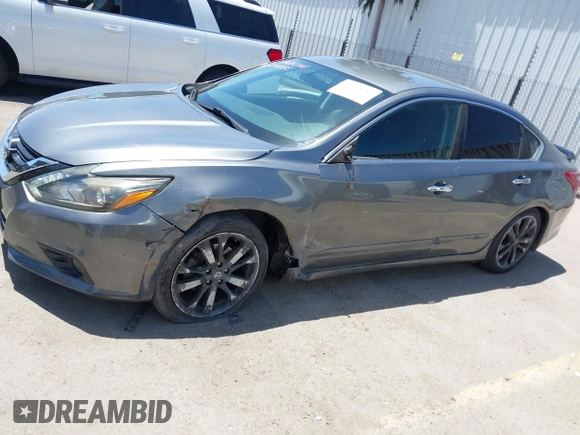 2017 Nissan Altima S z VIN 1N4AL3AP9HC236901, wystawiony jako IAAI lot #42275150 z przebiegiem 136 230 mil mil oraz . Historia ofert i sprzedaży dostępna na DreamBid. Obrazek 6.