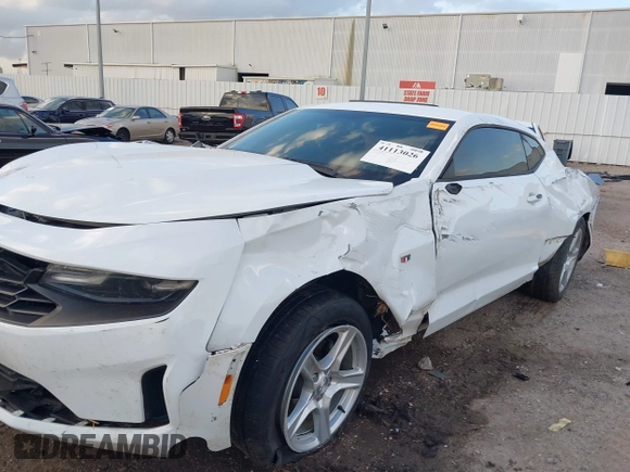 2019 Chevrolet Camaro 1LS with VIN 1G1FB1RX4K0158377, listed as a IAAI auction lot 41113026 with 29,927 mi miles and . Bid and sale history available at carsss.com. Image 14.