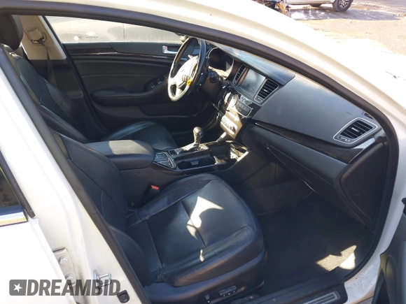 2015 Kia Cadenza Premium with VIN KNALN4D78F5180348, listed as a IAAI auction lot 41307129 with 61,924 mi miles. Bid and sale history available at carsss.com. Image 5.