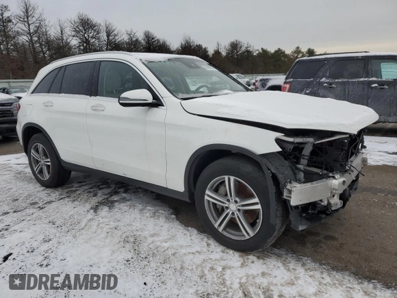 2022 Mercedes-Benz GLC 300 with VIN W1N0G8EB5NG077524, listed as a Copart auction lot 88498905 with 18,099 mi miles and Salvage title. Bid and sale history available at DreamBid. Image 4.