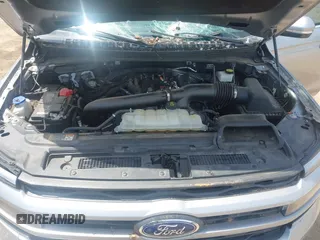 2022 Ford Expedition XLT z VIN 1FMJU1HTXNEA49452, wystawiony jako IAAI lot #41981687 z przebiegiem 42 396 mil mil oraz . Historia ofert i sprzedaży dostępna na DreamBid. Obrazek 10.