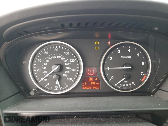 2008 BMW 5 Series 528i with VIN WBANU53558C115067, listed as a Copart auction lot 52243555 with 206,026 mi miles and Clean Title. Bid and sale history available at carsss.com. Image 9.