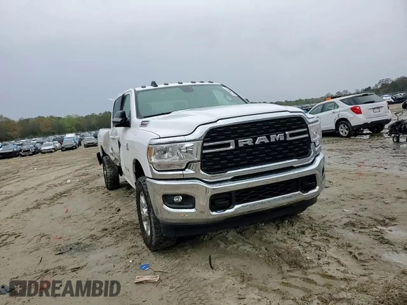 2022 Ram 2500 Big Horn z VIN 3C6UR5JL4NG156579, wystawiony jako Copart lot #52794635 z przebiegiem 63 691 mil mil oraz Szkoda całkowita • Salvage title. Historia ofert i sprzedaży dostępna na DreamBid. Obrazek 11.
