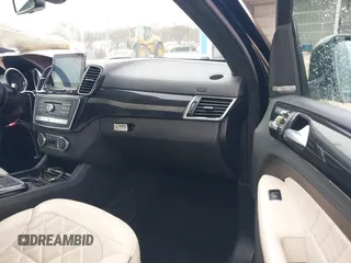 2017 Mercedes-Benz GLS 550 z VIN 4JGDF7DE3HA952393, wystawiony jako IAAI lot #41486489 z przebiegiem 86 350 mil mil oraz . Historia ofert i sprzedaży dostępna na DreamBid. Obrazek 5.