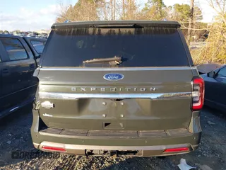 2023 Ford Expedition z VIN 1FMJU1N86PEA24308, wystawiony jako IAAI lot #41042544 z przebiegiem Nie podano mil oraz . Historia ofert i sprzedaży dostępna na DreamBid. Obrazek 16.