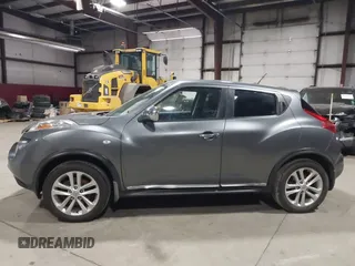2011 Nissan Juke SL with VIN JN8AF5MV5BT024340, listed as a IAAI auction lot 41740434 with 142,663 mi miles. Bid and sale history available at carsss.com. Image 14.