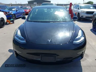 2020 Tesla Model 3 Standard Range Plus z VIN 5YJ3E1EA3LF611152, wystawiony jako IAAI lot #42256503 z przebiegiem 78 633 mil mil oraz . Historia ofert i sprzedaży dostępna na DreamBid. Obrazek 12.