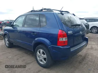 2007 Hyundai Tucson GLS with VIN KM8JM12B37U504070, listed as a IAAI auction lot 42037713 with 118,102 mi miles. Bid and sale history available at carsss.com. Image 14.