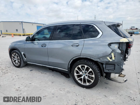 2024 BMW X5 xDrive40i with VIN 5UX23EU09R9T07066, listed as a Copart auction lot 61271495 with 18,042 mi miles and Salvage title. Bid and sale history available at DreamBid. Image 2.