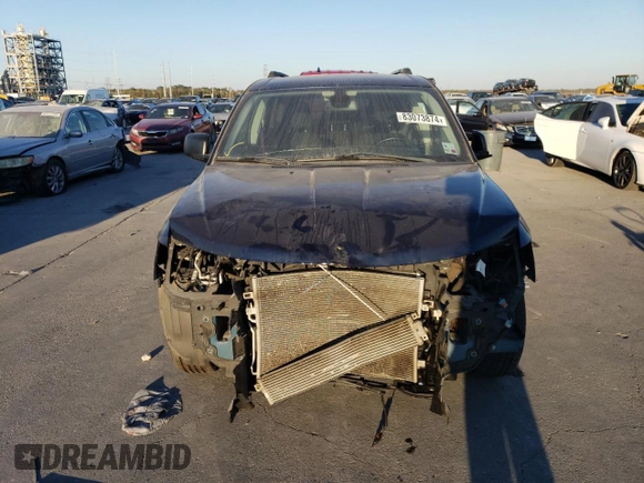 2018 Dodge Journey SE with VIN 3C4PDCAB2JT383027, listed as a Copart auction lot 83073874 with 70,386 mi miles and Salvage Title. Bid and sale history available at carsss.com. Image 5.