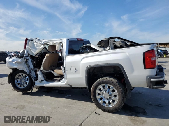 2018 GMC Sierra 2500HD Denali z VIN 1GT12UEYXJF225397, wystawiony jako Copart lot #87736565 z przebiegiem Nie podano mil oraz Nie do naprawy • Non repairable. Historia ofert i sprzedaży dostępna na DreamBid. Obrazek 2.