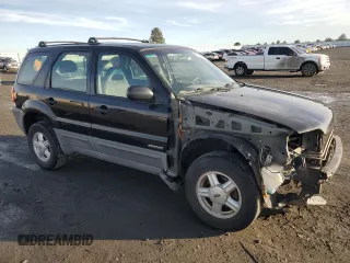 2001 Ford Escape XLS with VIN 1FMYU02101KE82516, listed as a Copart auction lot 46163255 with 190,989 mi miles and Salvage Title. Bid and sale history available at carsss.com. Image 4.