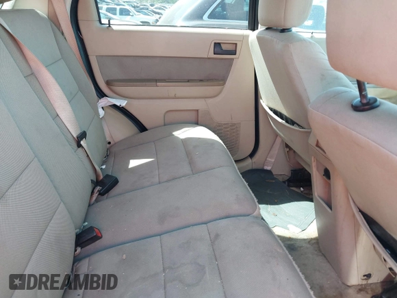 2012 Ford Escape XLT с VIN 1FMCU9DG7CKC69307, выставлен на аукционе IAAI как лот 42084500 с пробегом 263 432 миль миль и . История ставок и продаж доступна на DreamBid. Изображение 8.