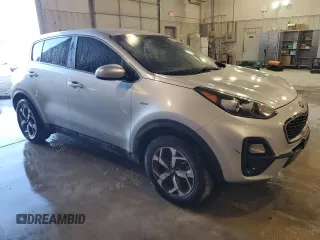2020 Kia Sportage LX with VIN KNDPMCAC5L7800852, listed as a Copart auction lot 42690505 with 121,398 mi miles and Clean Title. Bid and sale history available at carsss.com. Image 4.
