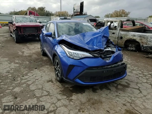 2021 Toyota C-HR LE with VIN JTNKHMBX2M1107890, listed as a Copart auction lot 77992554 with 54,219 mi miles and Salvage Title. Bid and sale history available at carsss.com. Image 12.