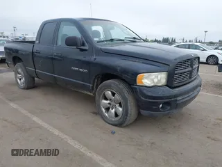 2002 Dodge 1500 z VIN 1D7HU18Z52J261188, wystawiony jako IAAI lot #42073270 z przebiegiem 170 199 mil mil oraz . Historia ofert i sprzedaży dostępna na DreamBid. Obrazek 1.
