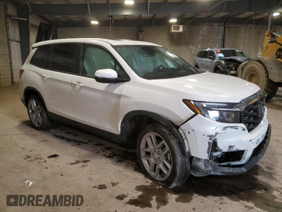 2024 Honda Passport EX-L z VIN 5FNYF8H59RB023744, wystawiony jako Copart lot #83626984 z przebiegiem 4680 mil mil oraz Szkoda całkowita • Salvage title. Historia ofert i sprzedaży dostępna na DreamBid. Obrazek 4.
