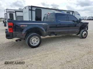 2024 Ford Super Duty F-450 DRW XL with VIN 1FT8W4DM0REC65149, listed as a Copart auction lot 47088395 with 32,521 mi miles and Salvage Title. Bid and sale history available at carsss.com. Image 3.
