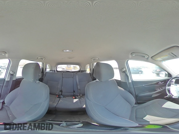 2017 Kia Sorento LX z VIN 5XYPG4A34HG220340, wystawiony jako Copart lot #57467775 z przebiegiem 144 612 mil mil oraz Szkoda całkowita • Salvage title. Historia ofert i sprzedaży dostępna na DreamBid. Obrazek 16.