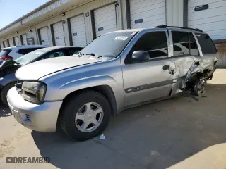 2004 Chevrolet TrailBlazer LS with VIN 1GNDT13S142283182, listed as a Copart auction lot 45105985 with 210,473 mi miles and Salvage Title. Bid and sale history available at carsss.com. Image 1.