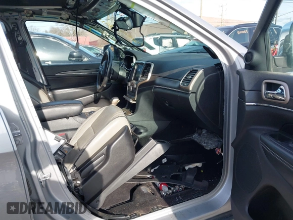 2016 Jeep Grand Cherokee Limited 75th Anniversary with VIN 1C4RJFBG4GC381622, listed as a IAAI auction lot 41211897 with Not Provided miles and . Bid and sale history available at DreamBid. Image 5.