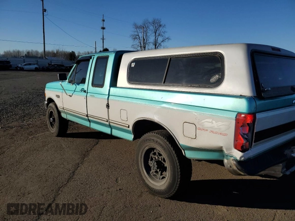 1996 Ford F-250 with VIN 1FTHX26G6TEA70365, listed as a Copart auction lot 89169715 with 182,238 mi miles and Salvage title. Bid and sale history available at DreamBid. Image 2.