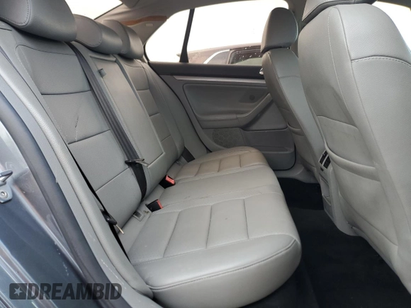 2007 Volkswagen Jetta Wolfsburg Edition с VIN 3VWEF71K17M067577, выставлен на аукционе Copart как лот 55351695 с пробегом 209 301 миль миль и Списание • Salvage title. История ставок и продаж доступна на DreamBid. Изображение 10.